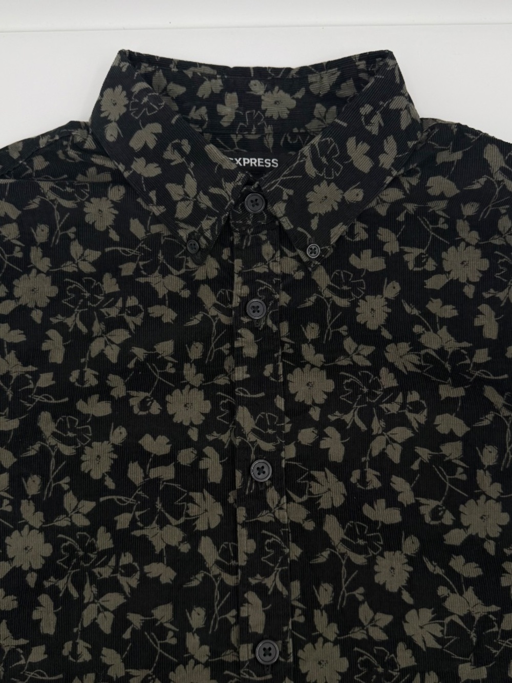 Express Shirt Men Medium NEW Black Green Floral Corduroy Button Down Long Sleeve